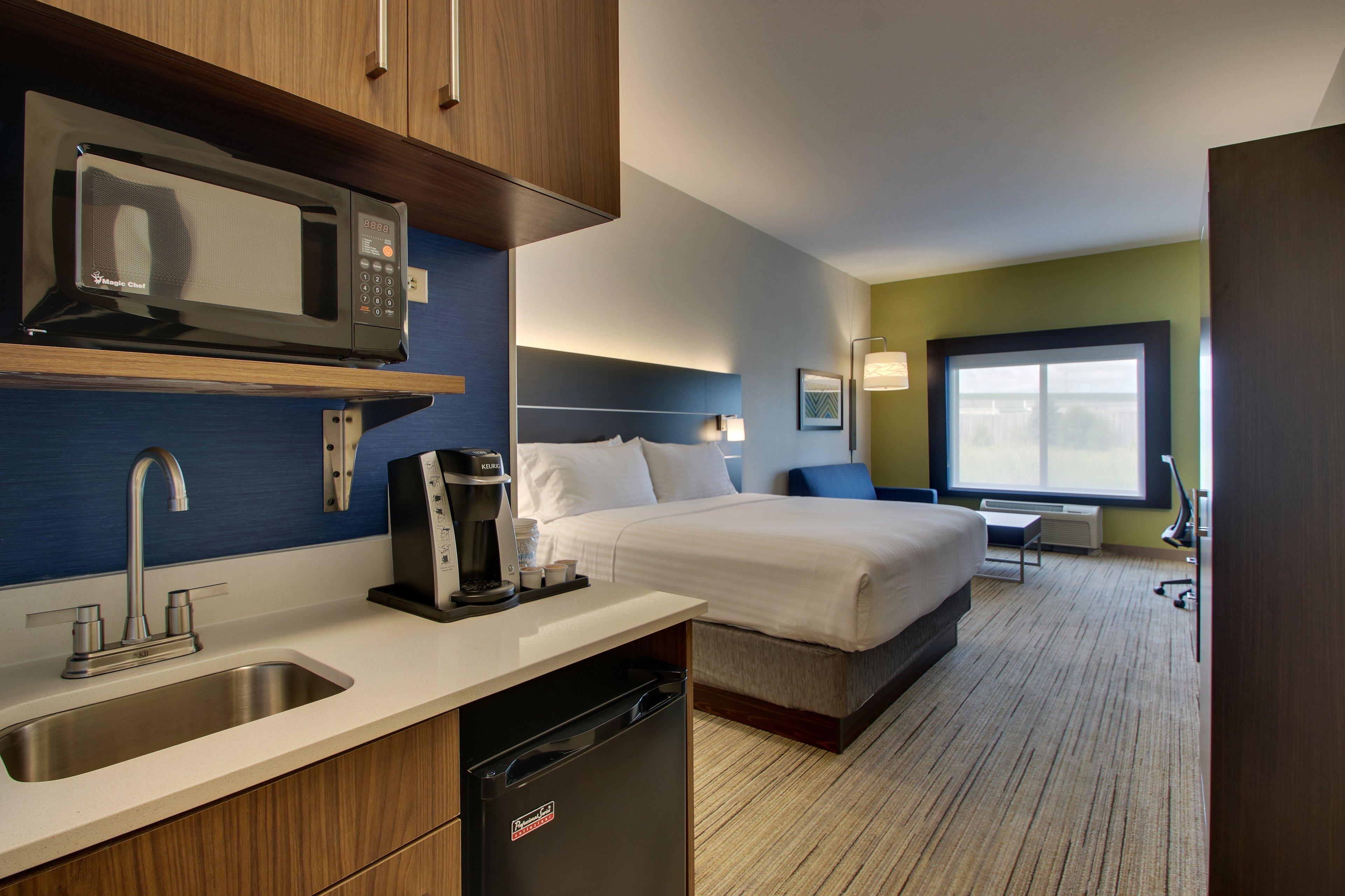 Holiday Inn Express Hotel & Suites Morris By Ihg Bagian luar foto