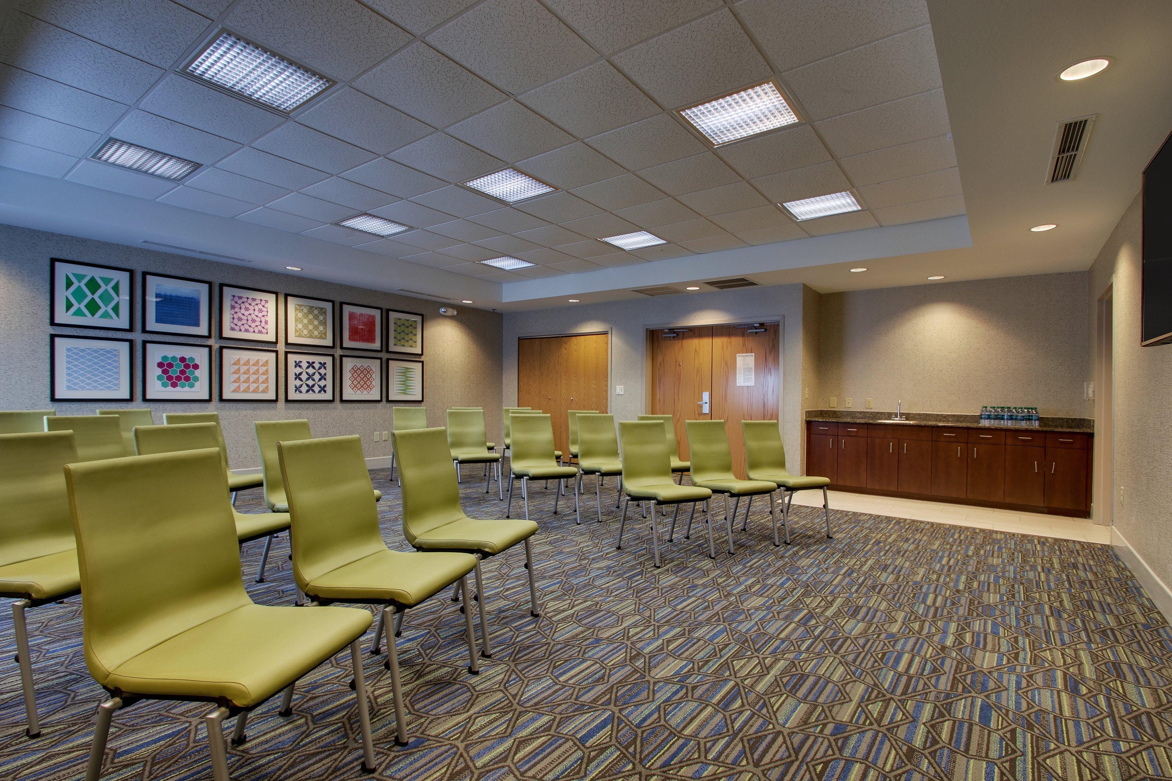 Holiday Inn Express Hotel & Suites Morris By Ihg Bagian luar foto