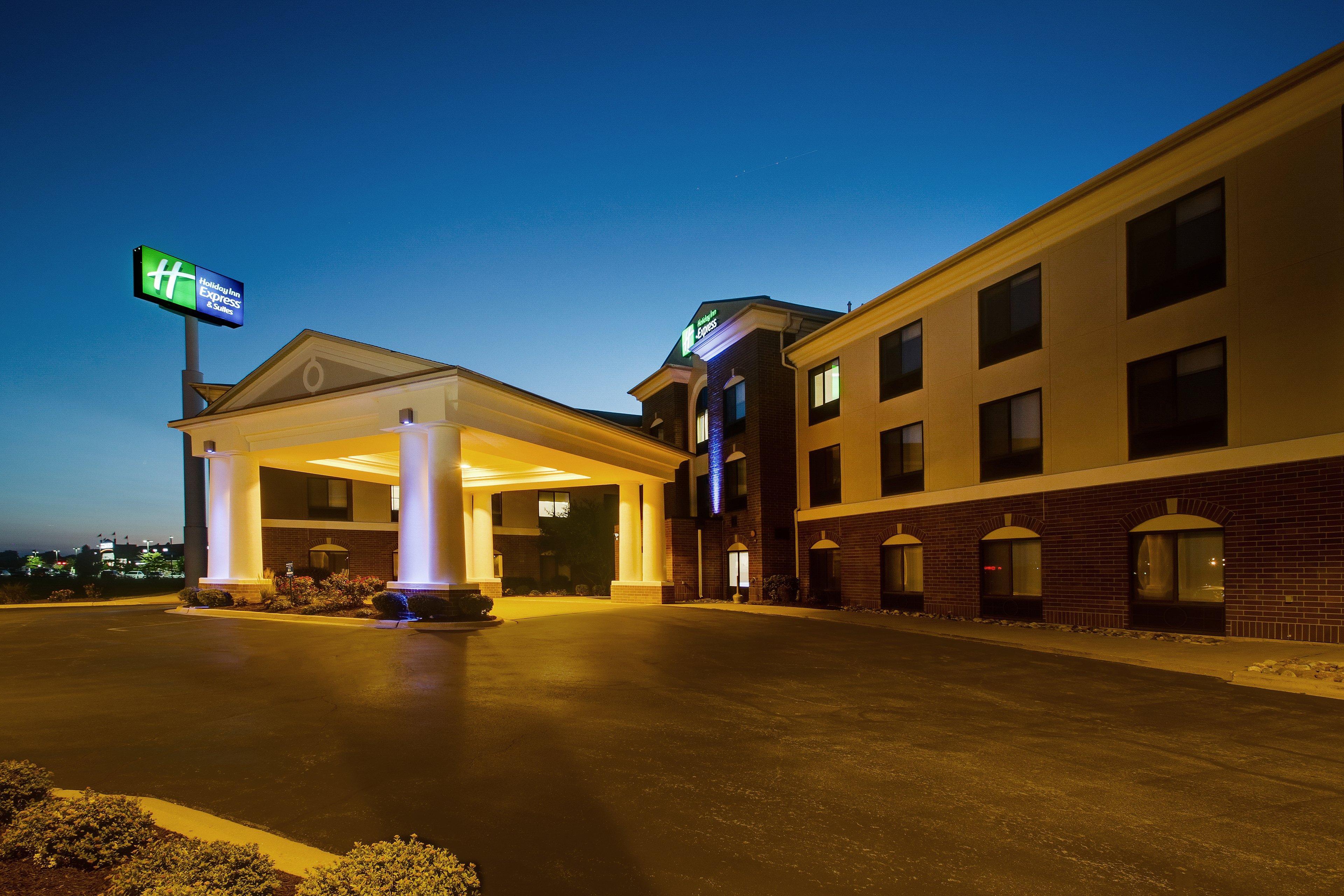 Holiday Inn Express Hotel & Suites Morris By Ihg Bagian luar foto